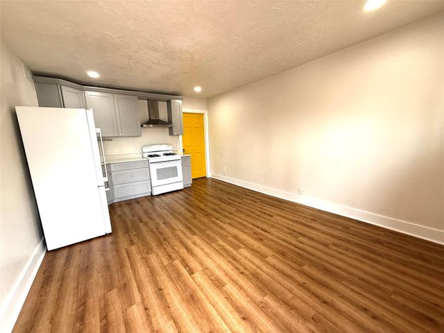 5201 Lindsay Street, Houston, TX 77023