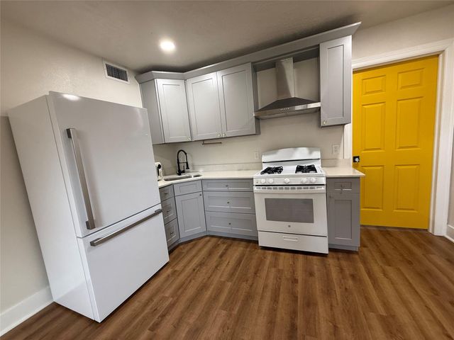 5201 Lindsay Street, Houston, TX 77023