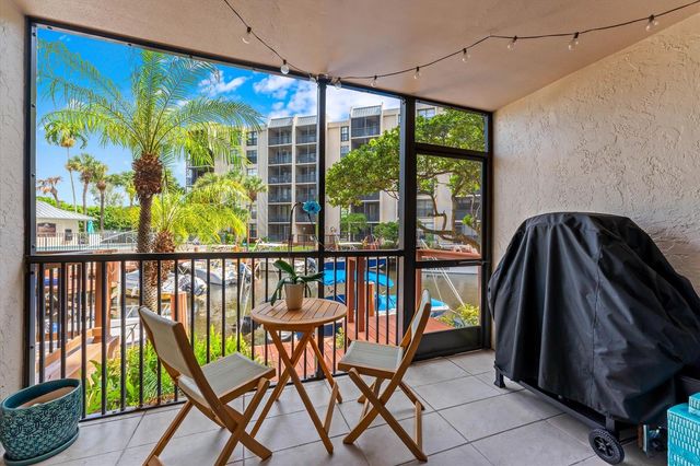 21 ROYAL PALM Way 1050, Boca Raton, FL 33432