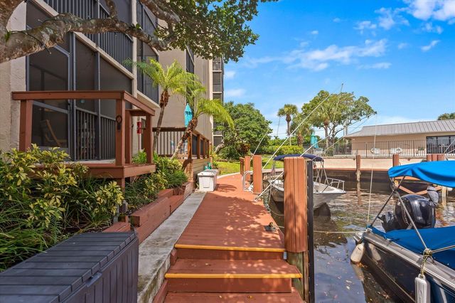 21 ROYAL PALM Way 1050, Boca Raton, FL 33432