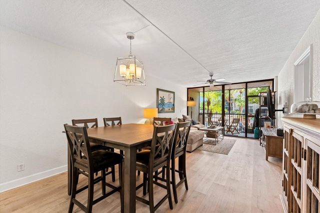 21 ROYAL PALM Way 1050, Boca Raton, FL 33432