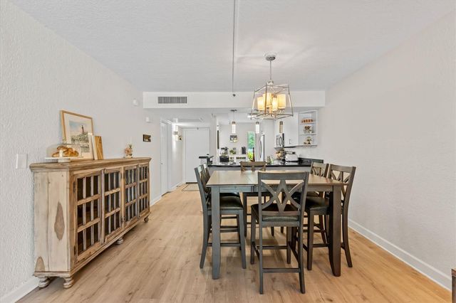 21 ROYAL PALM Way 1050, Boca Raton, FL 33432