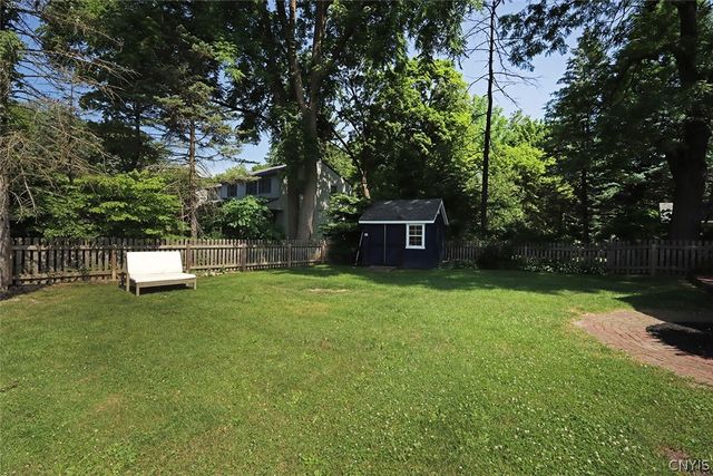 114 Cornwall Drive, Dewitt, NY 13214