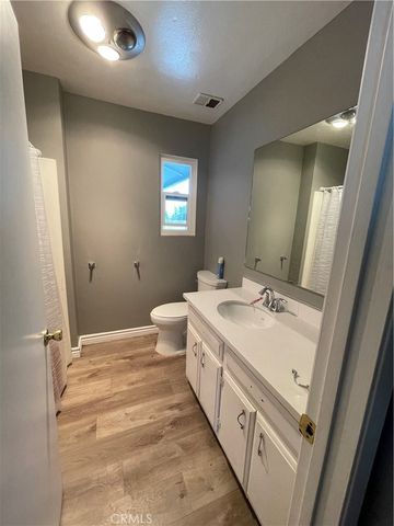 471 W San Jacinto Ave, Perris, CA 92570