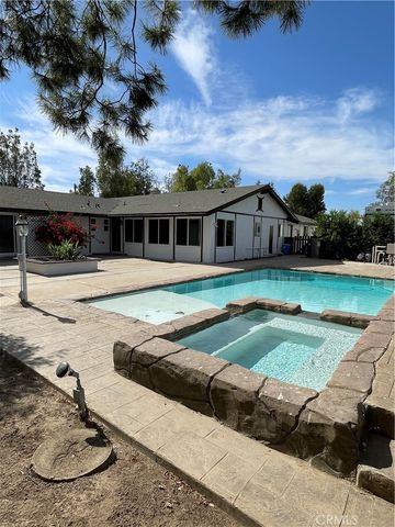 471 W San Jacinto Ave, Perris, CA 92570