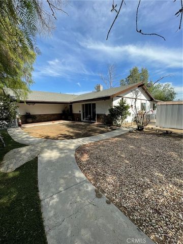 471 W San Jacinto Ave, Perris, CA 92570