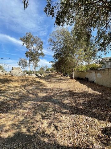 471 W San Jacinto Ave, Perris, CA 92570
