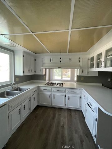 471 W San Jacinto Ave, Perris, CA 92570