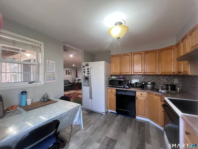 52 Heather Ridge 52, Shelton, CT 06484