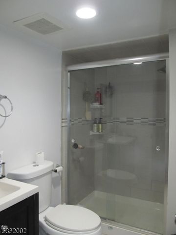 37 Orris Ave, Piscataway Twp., NJ 08854