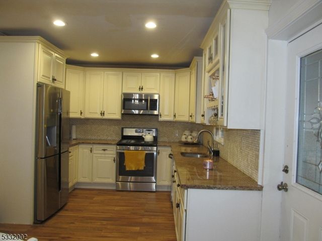 37 Orris Ave, Piscataway Twp., NJ 08854