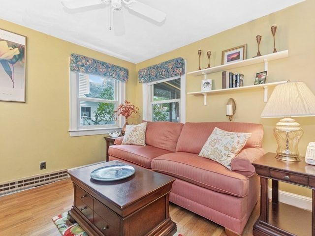 65 Brightwood Rd, Waltham, MA 02453
