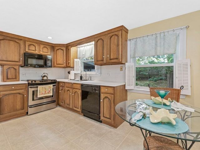65 Brightwood Rd, Waltham, MA 02453