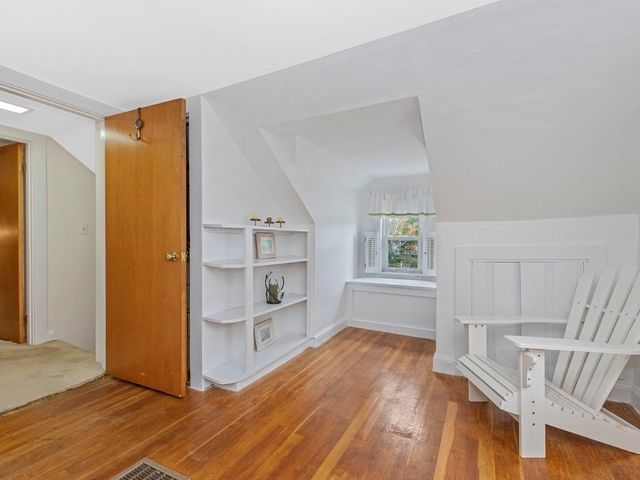 65 Brightwood Rd, Waltham, MA 02453