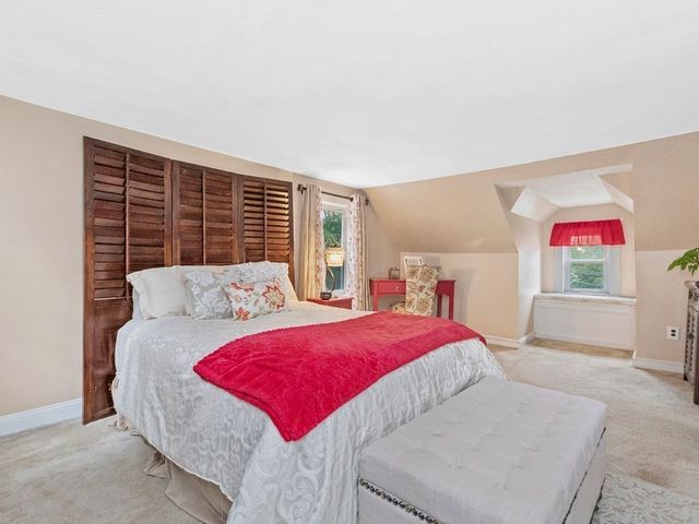 65 Brightwood Rd, Waltham, MA 02453
