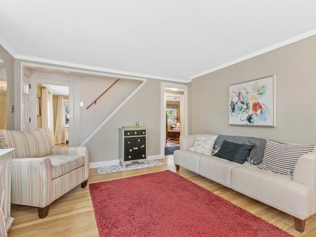 65 Brightwood Rd, Waltham, MA 02453