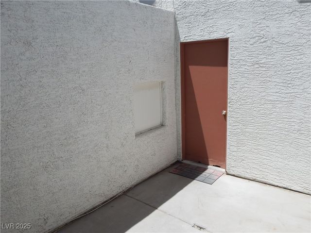 1800 Edmond Street 127, Las Vegas, NV 89146