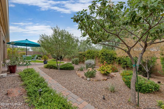 10003 N Fulbrook Way, Marana, AZ 85653