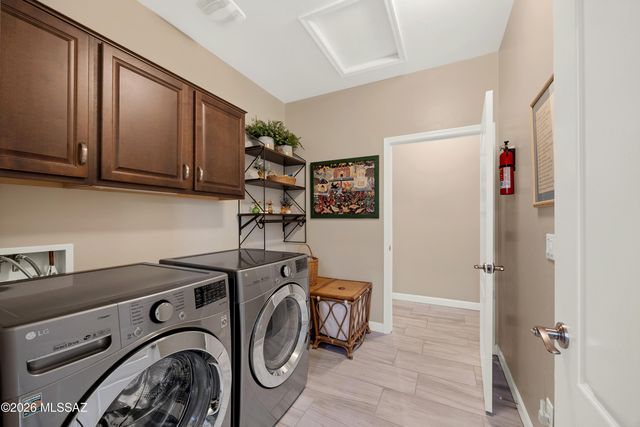 10003 N Fulbrook Way, Marana, AZ 85653