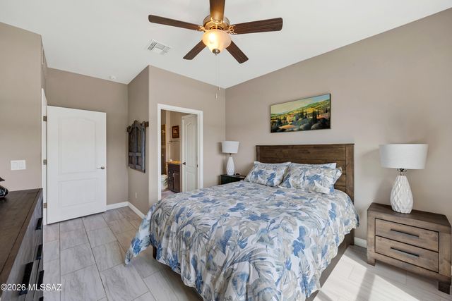 10003 N Fulbrook Way, Marana, AZ 85653
