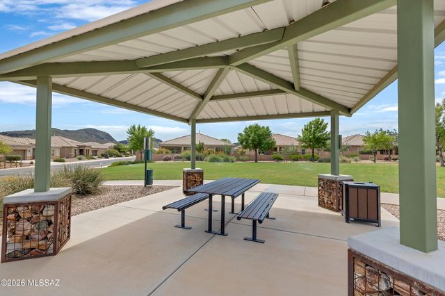 10003 N Fulbrook Way, Marana, AZ 85653