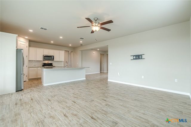 404 Eagle Drive 101, San Marcos, TX 78666