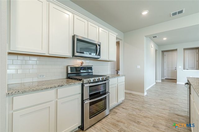 404 Eagle Drive 101, San Marcos, TX 78666