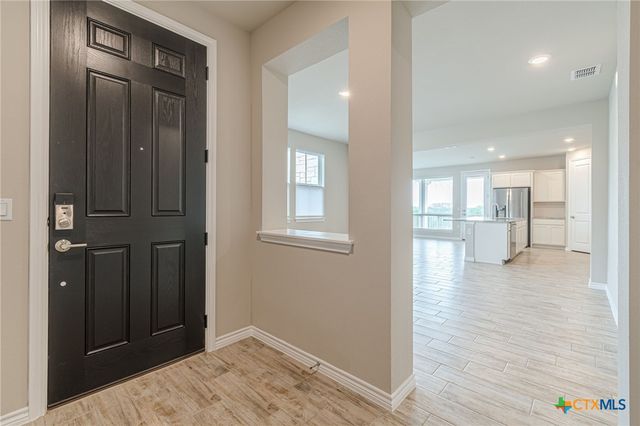 404 Eagle Drive 101, San Marcos, TX 78666