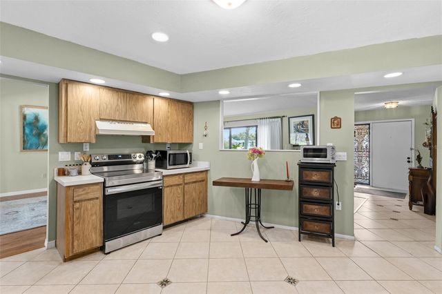 5109 PALM AIRE DRIVE, Sarasota, FL 34243