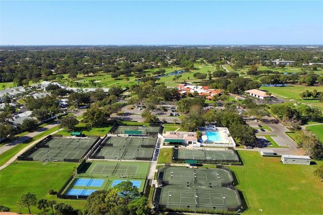 5109 PALM AIRE DRIVE, Sarasota, FL 34243