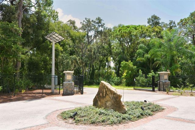 5109 PALM AIRE DRIVE, Sarasota, FL 34243