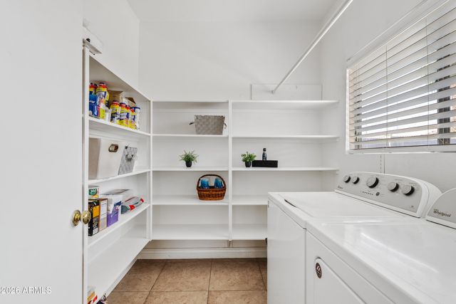1002 S SLATER Circle, Mesa, AZ 85206