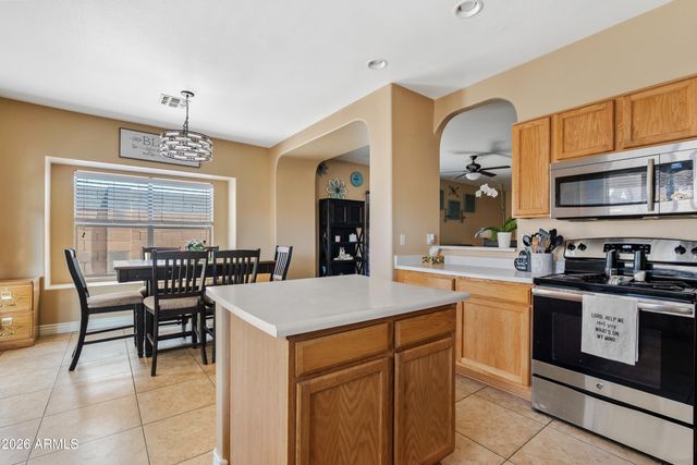 1002 S SLATER Circle, Mesa, AZ 85206
