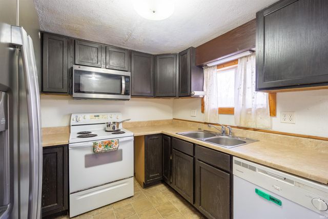 212 W 38th Street, Marion, IN 46953