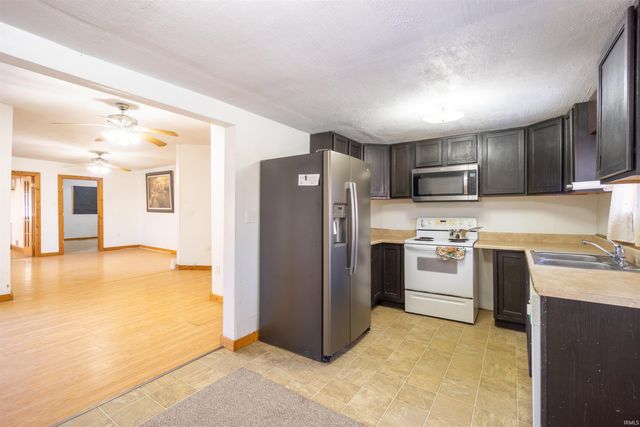 212 W 38th Street, Marion, IN 46953