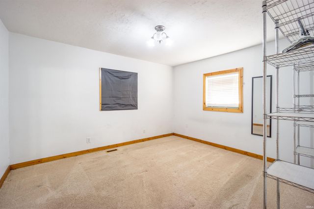 212 W 38th Street, Marion, IN 46953