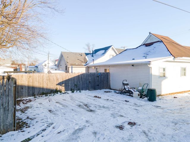 212 W 38th Street, Marion, IN 46953