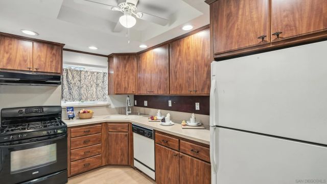 5931 Howell Drive 14, La Mesa, CA 91942