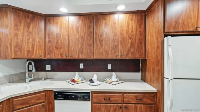 5931 Howell Drive 14, La Mesa, CA 91942