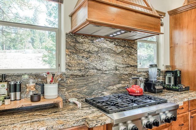 42021 Bretz Camp Lane, Shaver Lake, CA 93664