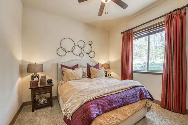 42021 Bretz Camp Lane, Shaver Lake, CA 93664