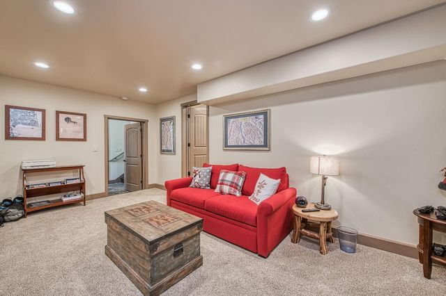 42021 Bretz Camp Lane, Shaver Lake, CA 93664