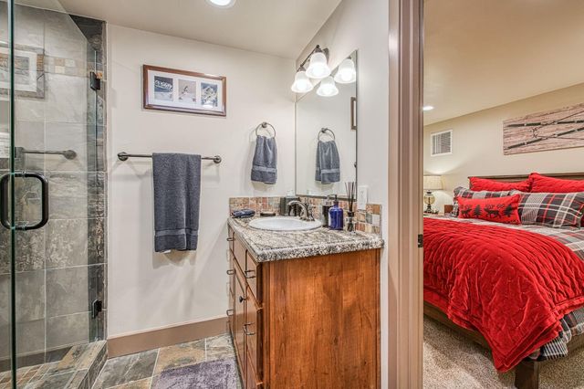 42021 Bretz Camp Lane, Shaver Lake, CA 93664