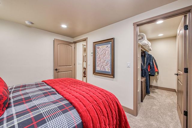 42021 Bretz Camp Lane, Shaver Lake, CA 93664