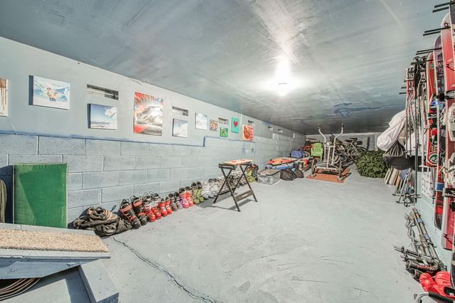42021 Bretz Camp Lane, Shaver Lake, CA 93664