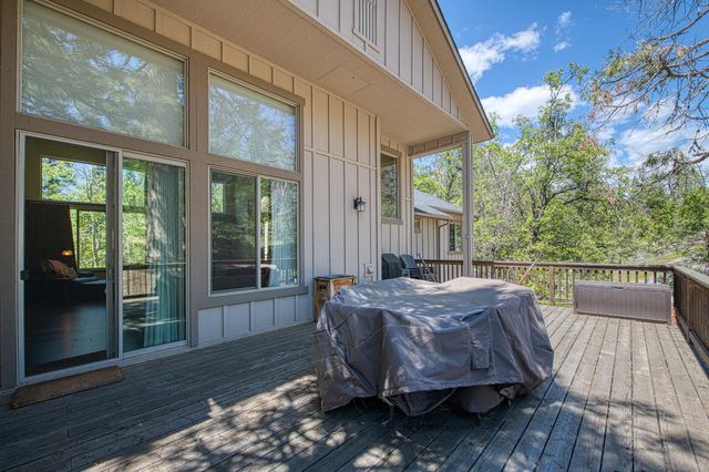 42021 Bretz Camp Lane, Shaver Lake, CA 93664