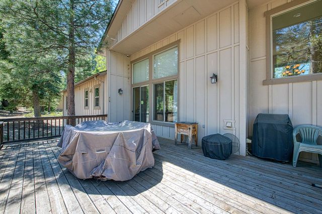 42021 Bretz Camp Lane, Shaver Lake, CA 93664