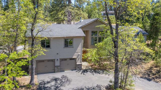 42021 Bretz Camp Lane, Shaver Lake, CA 93664