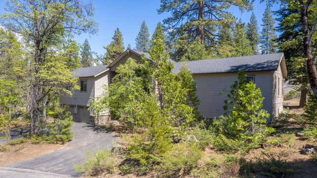 42021 Bretz Camp Lane, Shaver Lake, CA 93664
