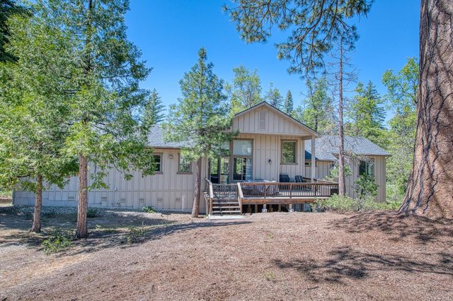 42021 Bretz Camp Lane, Shaver Lake, CA 93664